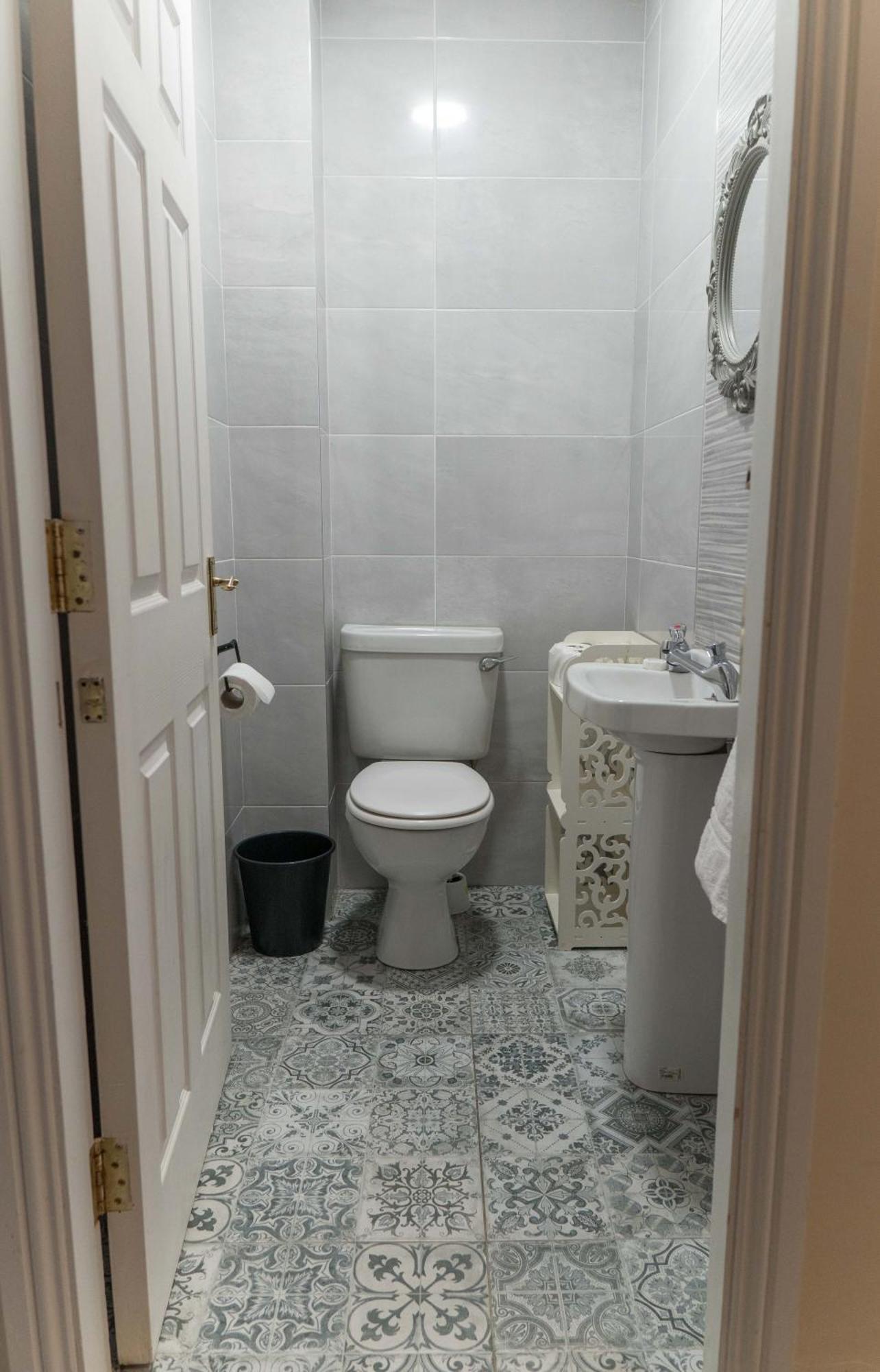 Glancys Accomadation Carrick-on-Shannon Exterior photo